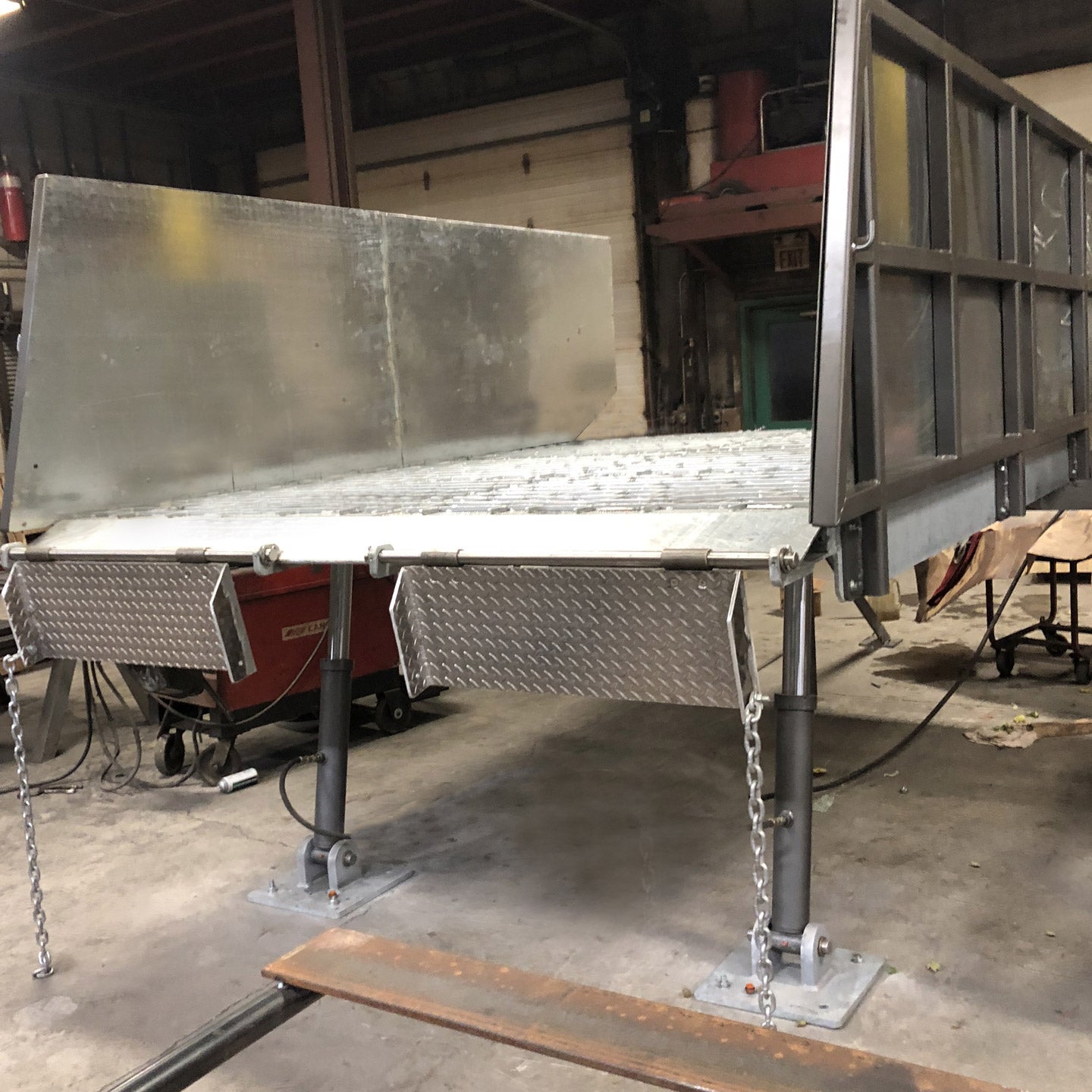 Galvinized Ramp Powered Galvanized Ramps – 8,000 to 20,000 lbs Capacity – Superlift ...